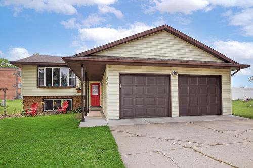 308 18th Ave Ne, Waseca, MN, 56093-2618 | Card Image