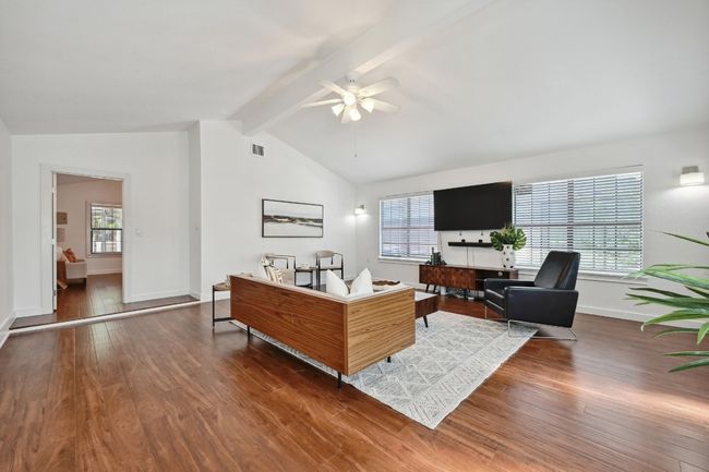 4607 S Forest Dr, House other with 4 bedrooms, 2 bathrooms and 2 parking in Austin TX | Image 4