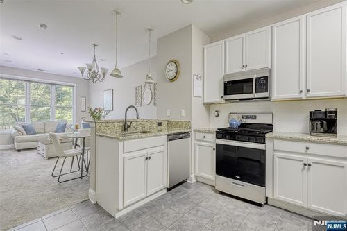 6220 Brookhaven Ct, Riverdale, NJ, 07457-1648 | Card Image