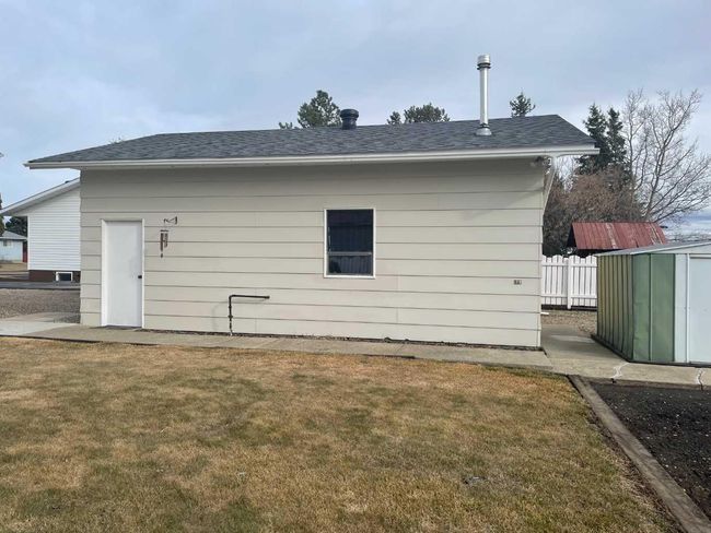 11823 102 Ave., House other with 3 bedrooms, 2 bathrooms and 4 parking in Fairview AB | Image 5