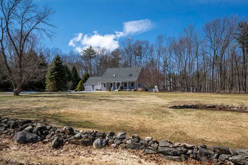 13 Forest Dr, East Kingston, NH, 03827-2037 | Card Image