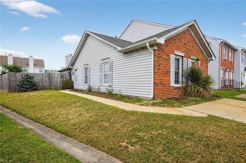 1647 Mantane Arch, Virginia Beach, VA, 23454-6861 | Card Image