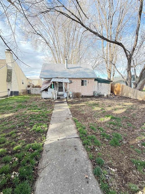 519 N Boise Ave, Emmett, ID, 83617-2608 | Card Image