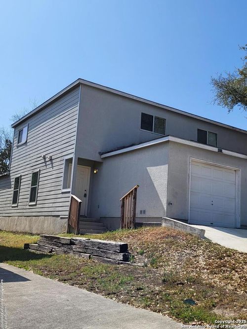 9010 Maverick Draw, San Antonio, TX, 78250-6000 | Card Image
