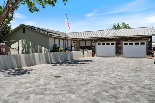 935 E Fort Pierce Dr, St. George, UT, 84790-8822 | Card Image