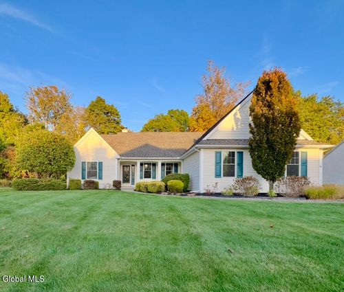 19 Highview Way, Mechanicville, NY, 12118-3640 | Card Image