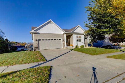 322 Cottage Ln, Deerfield, WI, 53531-9480 | Card Image