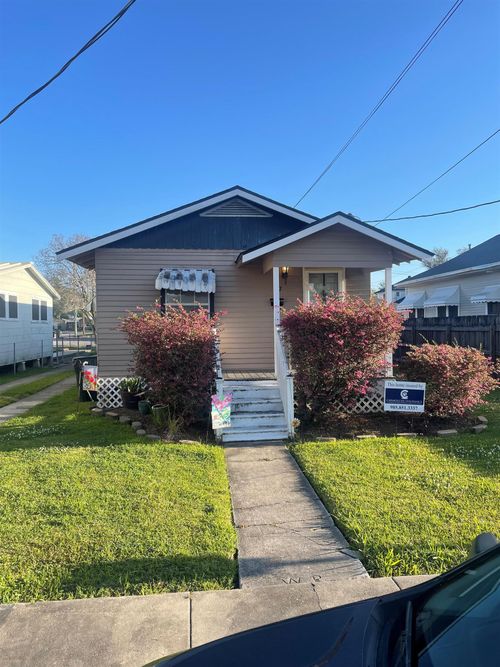 717 Wood St, Houma, LA, 70360-4643 | Card Image