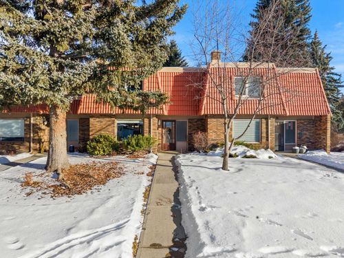 17-714 Willow Park Dr Se, Calgary, AB, T2J0L8 | Card Image