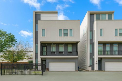 3014 Dolores Park Ln, Houston, TX, 77057-1475 | Card Image