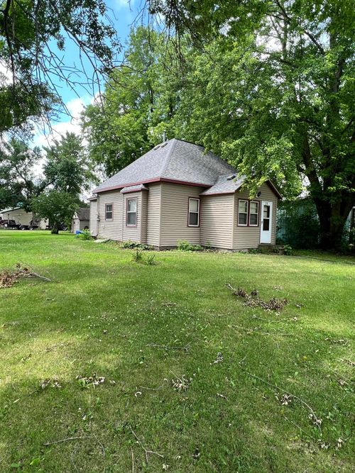 15 Stockholm Avenue, Boyd, MN, 56218 | Card Image
