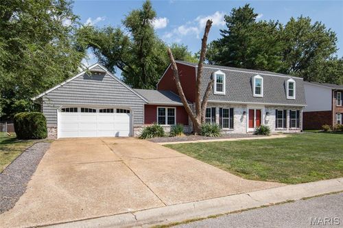 810 Meadowlark Drive, O'Fallon, IL, 62269 | Card Image