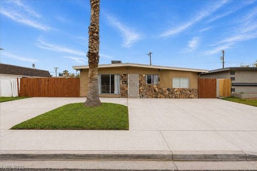 237 Wisteria Avenue, Las Vegas, NV, 89107 | Card Image