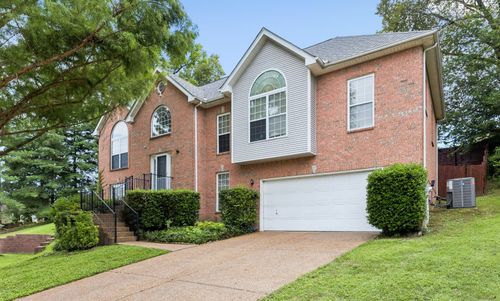 113 Autumn Oaks Ct, Brentwood, TN, 37027-8818 | Card Image