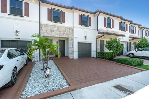 10269 W 32nd Ln, Hialeah, FL, 33018-2089 | Card Image
