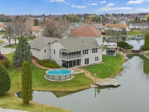 28679 Driftwood Court, Waterford, WI, 53185 | Card Image