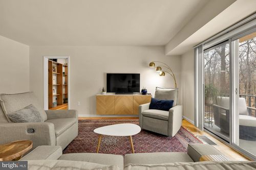 apt-102-10661 Weymouth St, BETHESDA, MD, 20814-4241 | Card Image