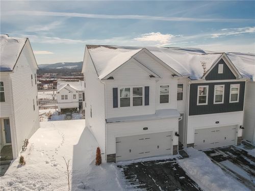 122 Scotland Ln, Harmony, PA, 16037-7802 | Card Image