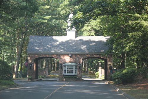 45-45 Tunxis Vlg, Farmington, CT, 06032-1518 | Card Image