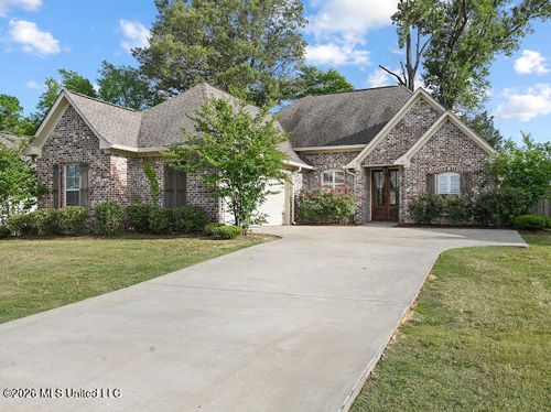 162 Sweetbriar Cir, Canton, MS, 39046-8055 | Card Image