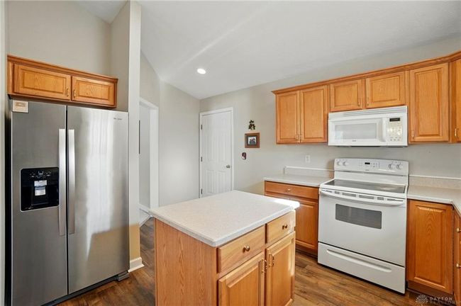 114 Millwood Village Dr, House other with 3 bedrooms, 2 bathrooms and null parking in Englewood OH | Image 14
