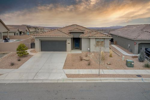 2768 Kings Canyon Loop Ne, Rio Rancho, NM, 87144-7649 | Card Image