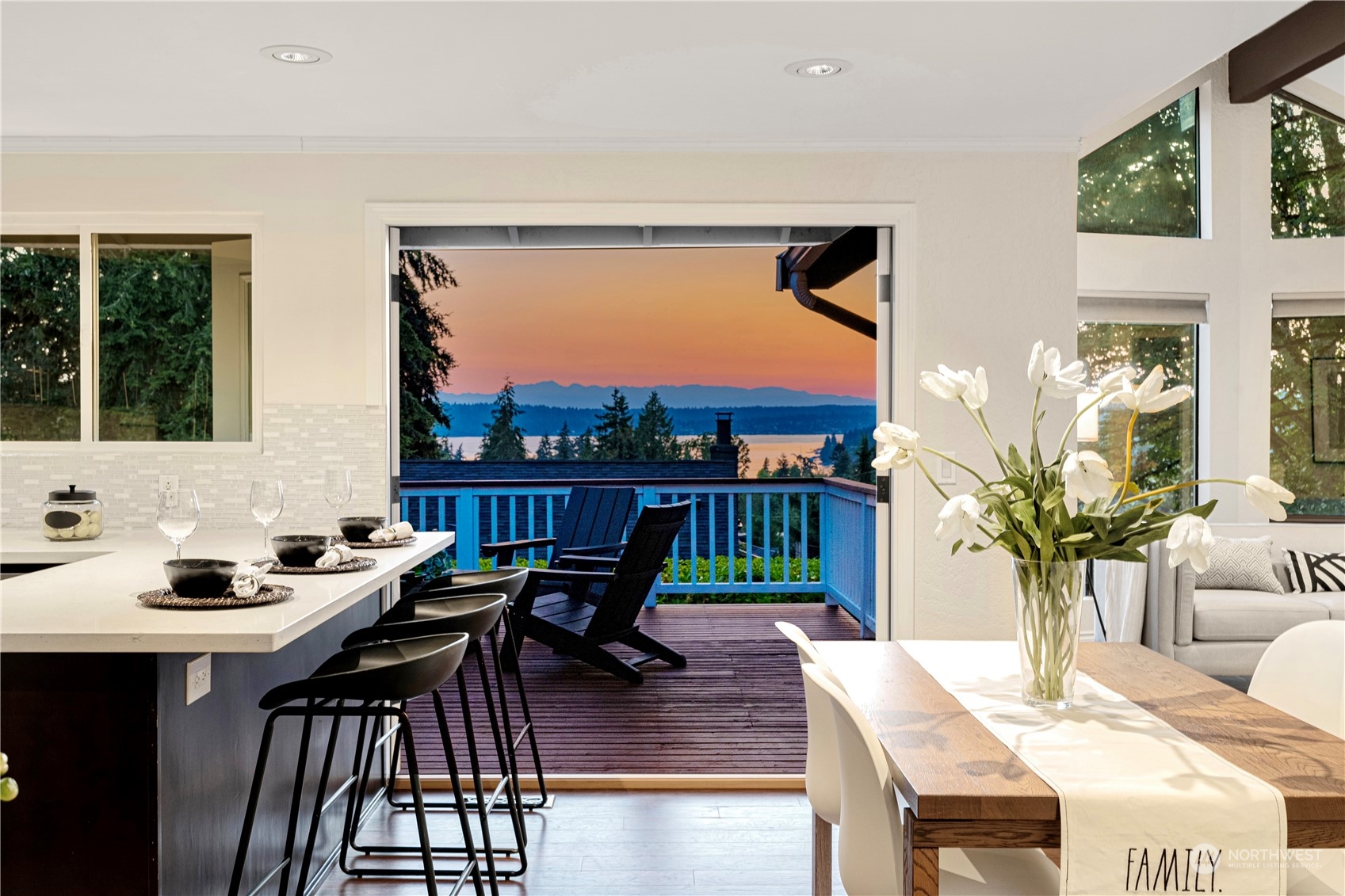 19th Ave, Kirkland, WA 98033