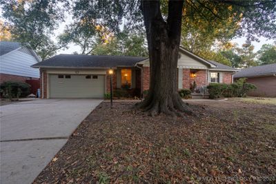 5417 S Zunis Avenue W, House other with 3 bedrooms, 2 bathrooms and null parking in Tulsa OK | Image 2