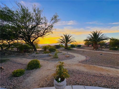 2988 Yellow Springs Ct, Henderson, NV, 89052-8567 | Card Image