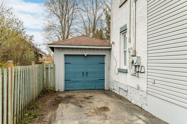454 Colborne St, House other with 3 bedrooms, 2 bathrooms and 2 parking in Midland ON | Image 6