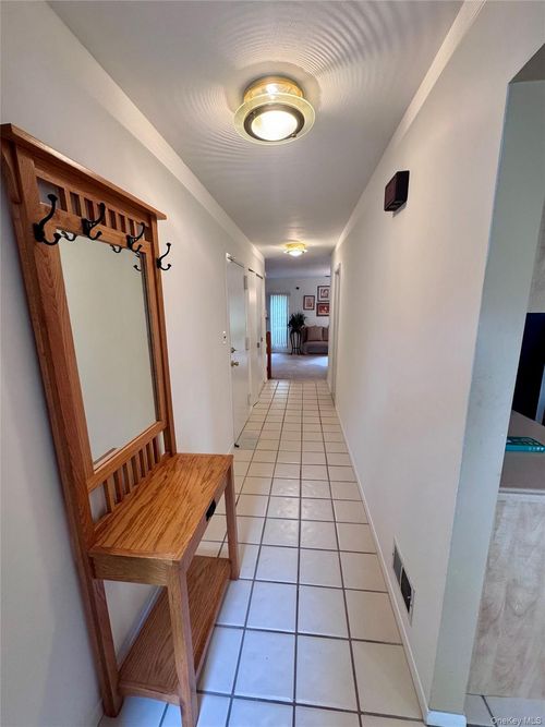 55 Kristin Ln, Smithtown, NY, 11788-1237 | Card Image