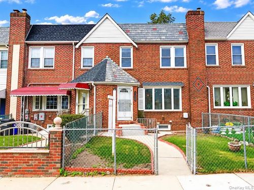113-22 204th St, Saint Albans, NY, 11412-2535 | Card Image