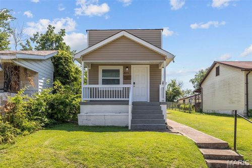 3244 Regal Pl, Saint Louis, MO, 63139-1520 | Card Image