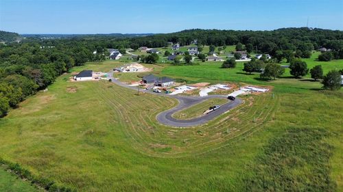 127 Madeline Ct, Russellville, KY, 42276-7808 | Card Image