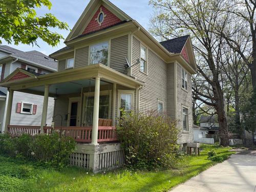 210 N Kalamazoo Ave, Marshall, MI, 49068-1114 | Card Image