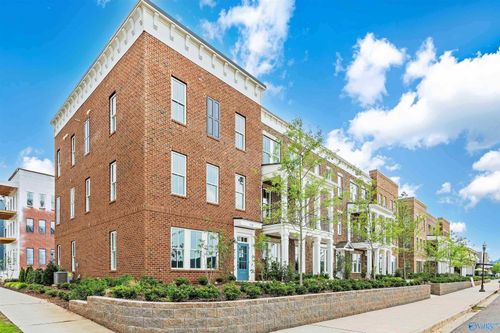 124 St Louis St, Madison, AL, 35758-8028 | Card Image