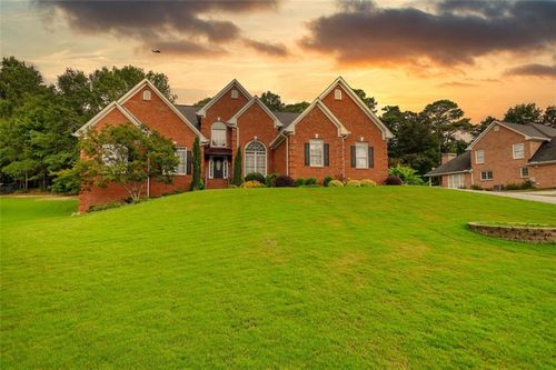 210 Helens Manor Dr, Lawrenceville, GA, 30045-3470 | Card Image