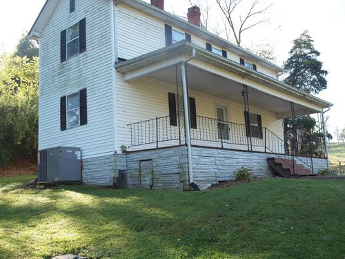 513 Adwolfe Rd, Marion, VA, 24354-6677 | Card Image