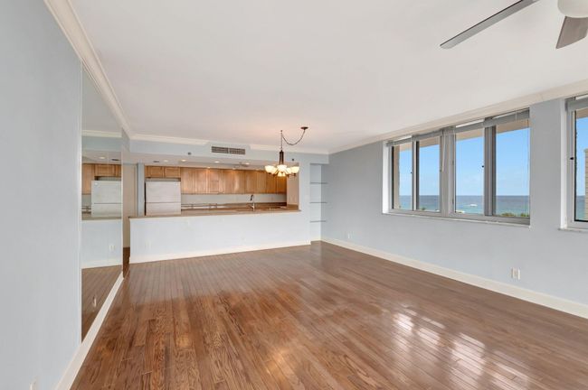 PH10 - 4750 S Ocean Blvd, Condo with 2 bedrooms, 2 bathrooms and null parking in Highland Beach FL | Image 14