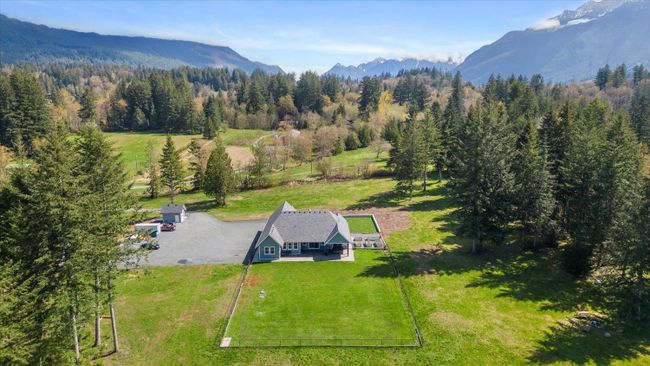 4491 Bench Road, House other with 3 bedrooms, 2 bathrooms and 6 parking in Chilliwack BC | Image 33