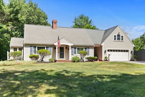99 Park St, North Reading, MA, 01864-2544 | Card Image