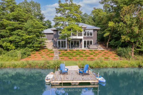 10099 Jennison Cres, Grand Bend, ON, N0M1T0 | Card Image