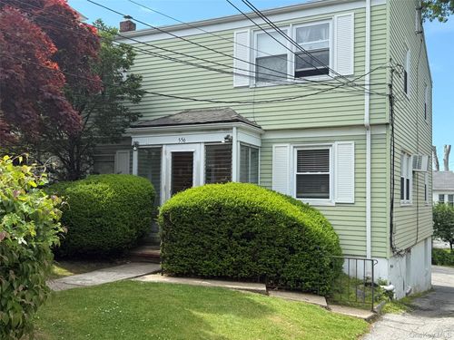 556 Westchester Ave, Port Chester, NY, 10573-2815 | Card Image