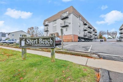 301 - 155 Short Beach Road, Condo with 1 bedrooms, 1 bathrooms and null parking in Stratford CT | Image 1