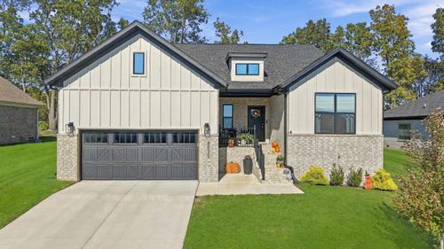 5529 E Wild Horse Dr, Springfield, MO, 65802-3727 | Card Image