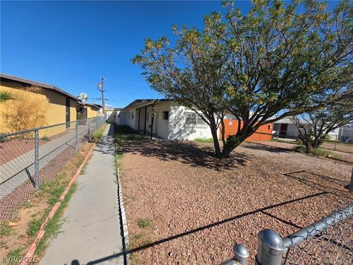 c-2125 Ballard Dr, Las Vegas, NV, 89104-2074 | Card Image