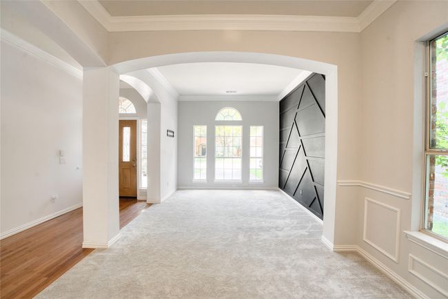FRESH new look with the new paint on the walls. Living and dining. | Image 6
