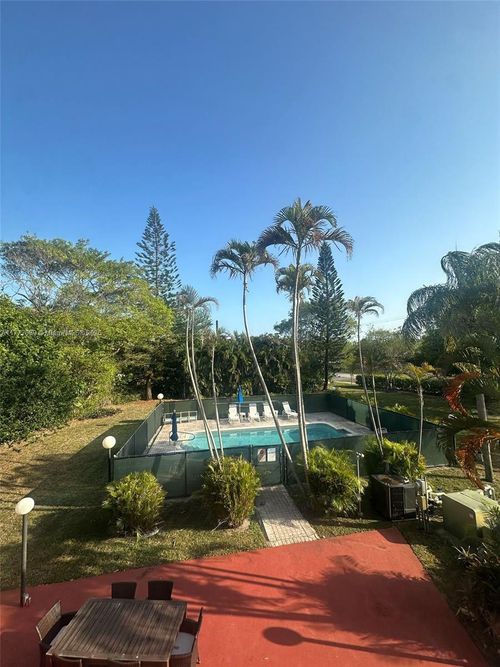 apt-201-3910 Crystal Lake Dr, Deerfield Beach, FL, 33064-1216 | Card Image