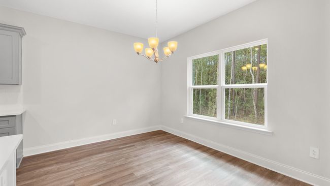 Dining Area | Image 12