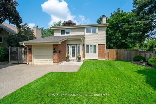 4199 Gayling Gdns, Mississauga, ON, L5L1Z8 | Card Image